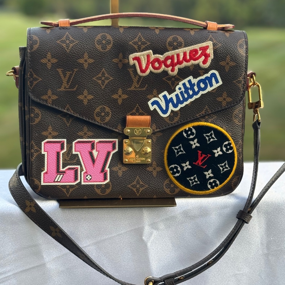 Louis Vuitton Pochette Metis – Limited Edition “Patches” Collection
